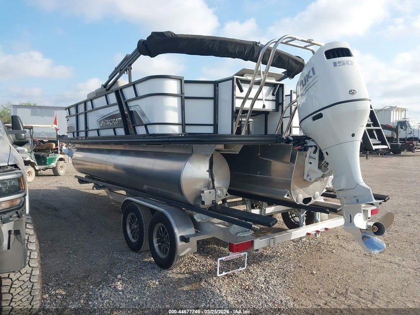 2025 STARCRAFT PONTOON auction photo 3
