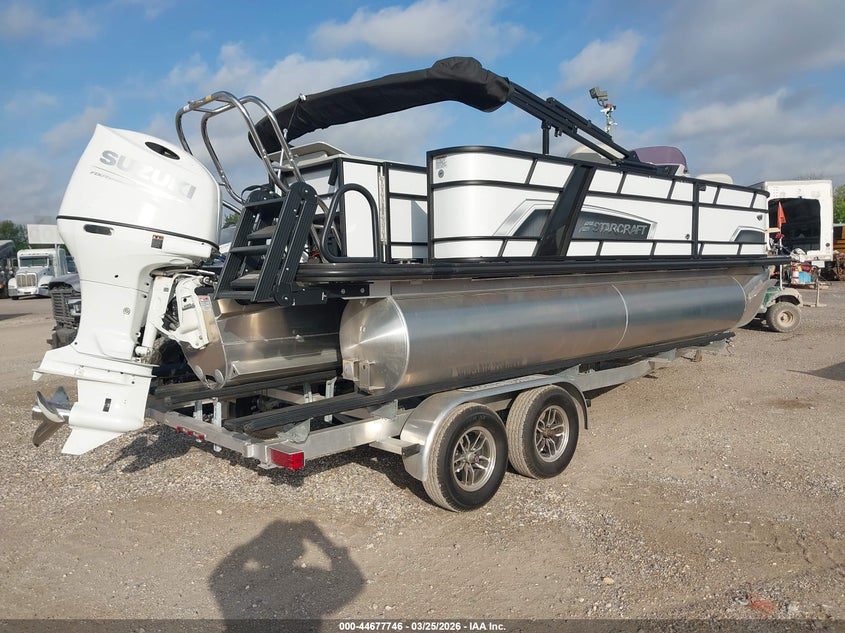 2025 STARCRAFT PONTOON auction photo 4