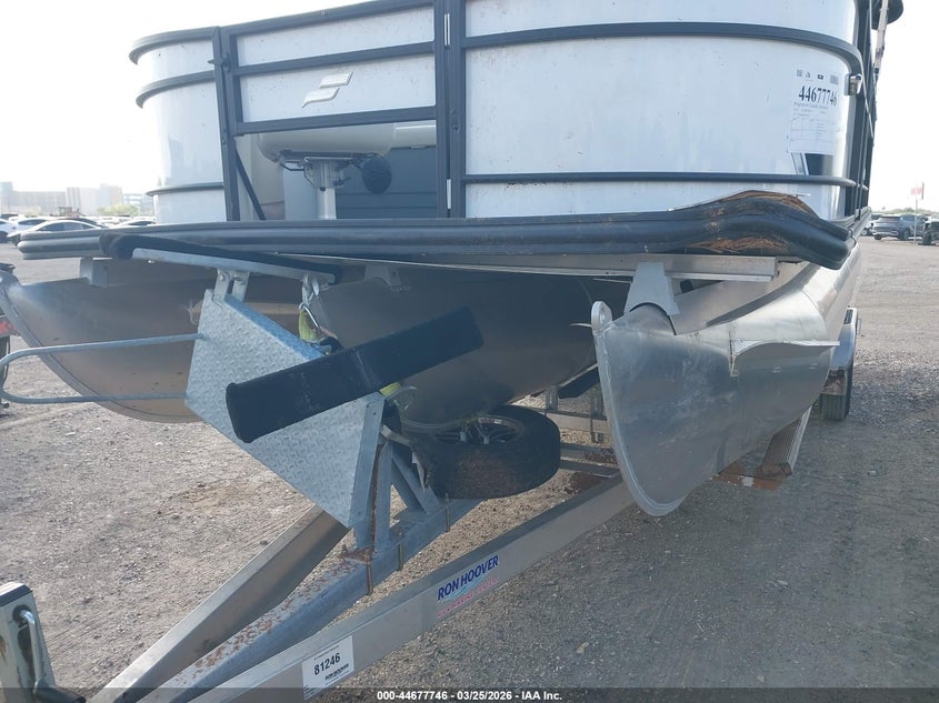 2025 STARCRAFT PONTOON auction photo 6
