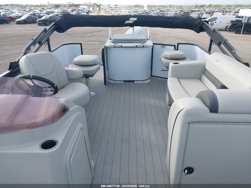 2025 STARCRAFT PONTOON auction photo 8