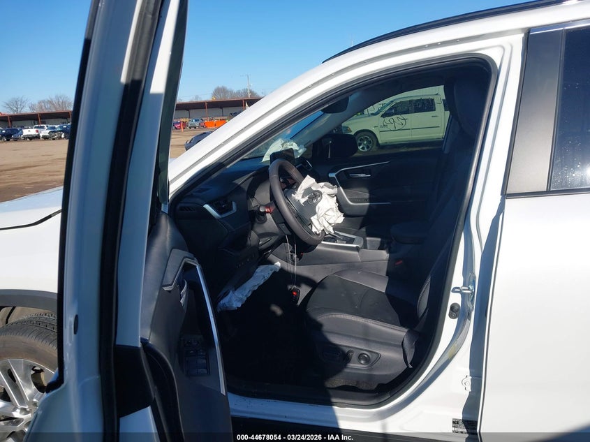 2025 Toyota Rav4 Xle Premium