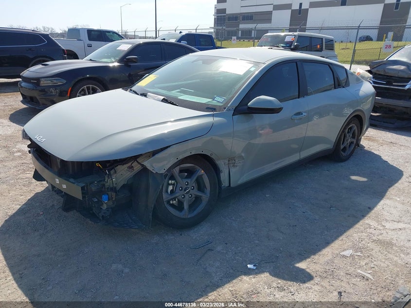 Vin: 3kpft4de5se012282, lot: 45175252, kia k4 lxs 20252
