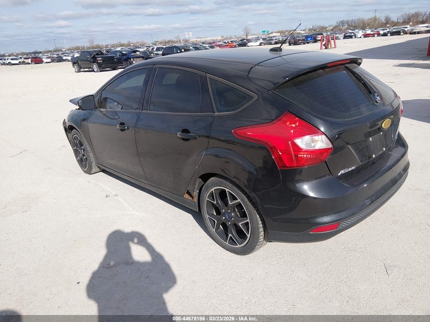Vin: 1fadp3k27dl341533, lot: 45175301, ford focus se 20133