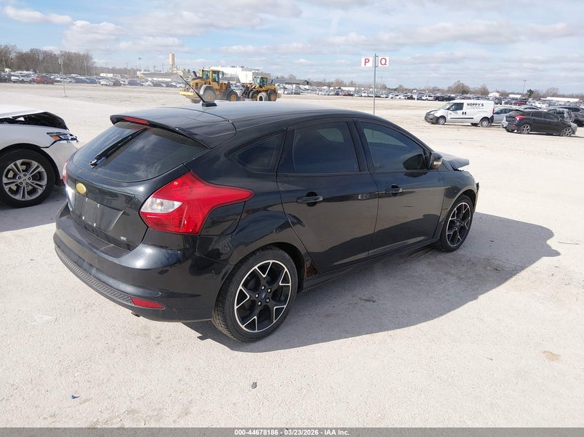 Vin: 1fadp3k27dl341533, lot: 45175301, ford focus se 20134
