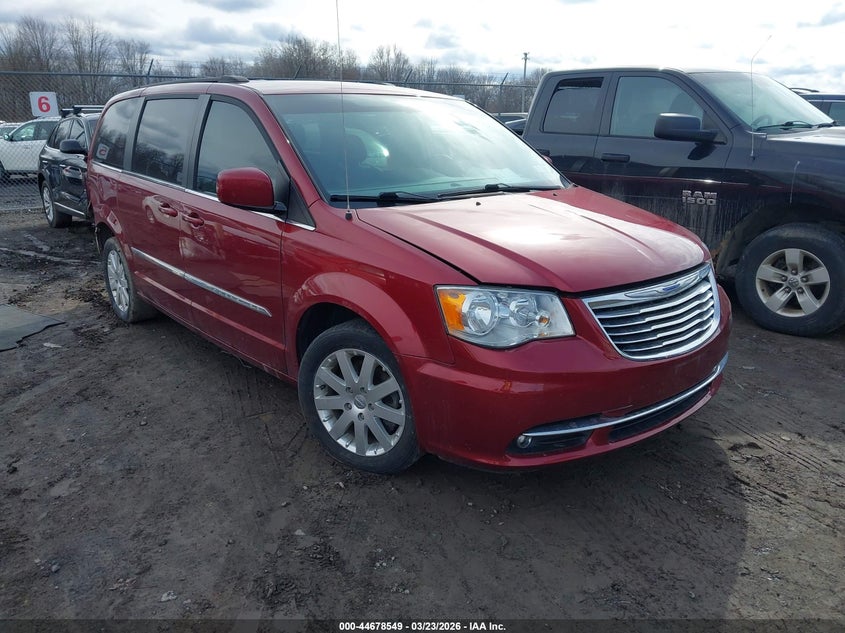 2016 Chrysler Town & Country Touring