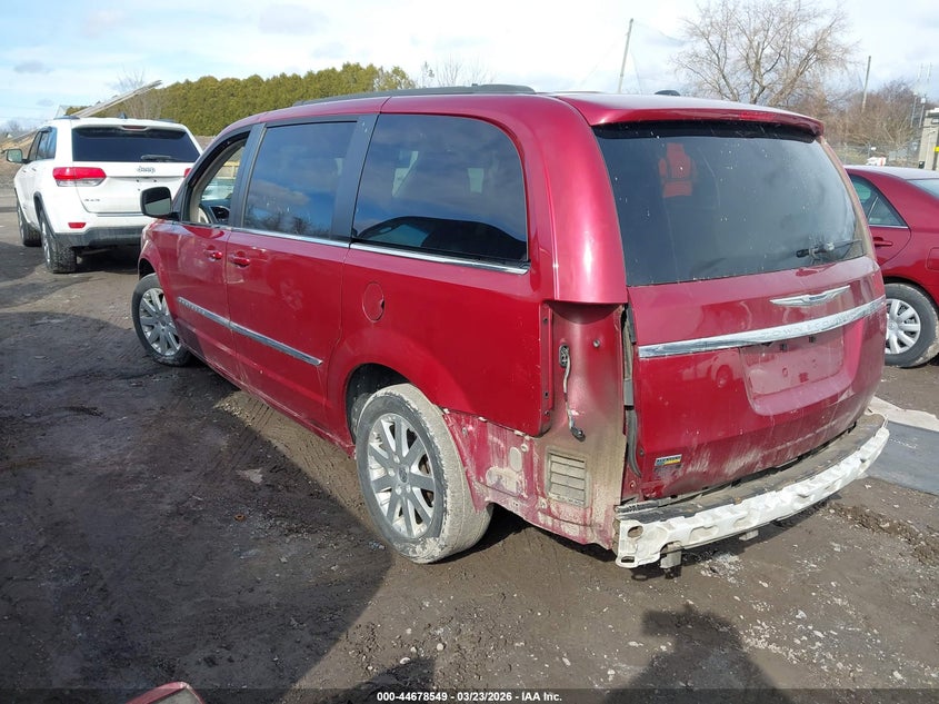 2016 Chrysler Town & Country Touring