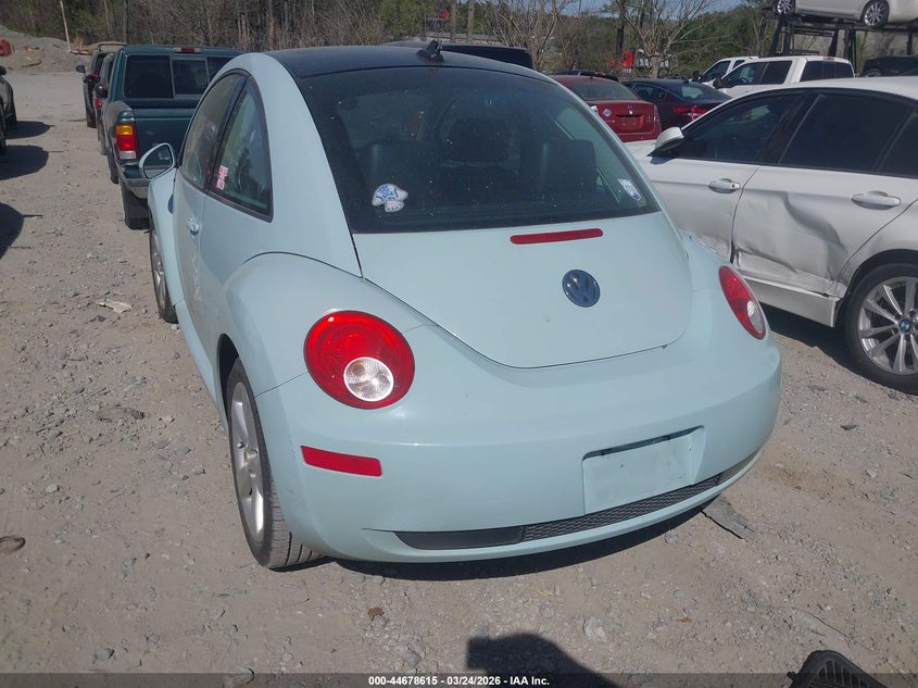 2010 Volkswagen New Beetle 2.5L Final Edition