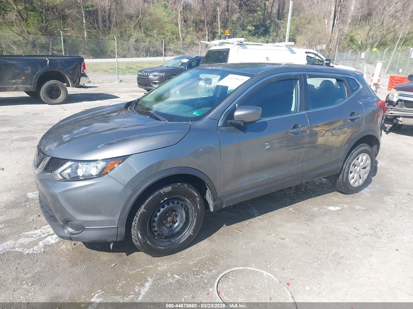 2018 Nissan Rogue Sport S