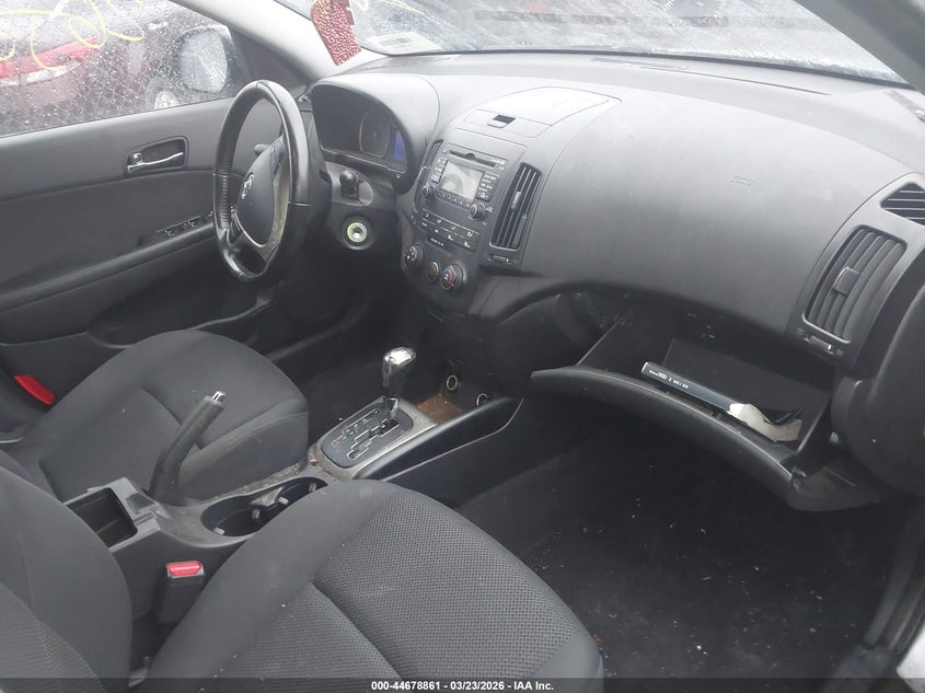 2009 HYUNDAI ELANTRA TOURING auction photo 5
