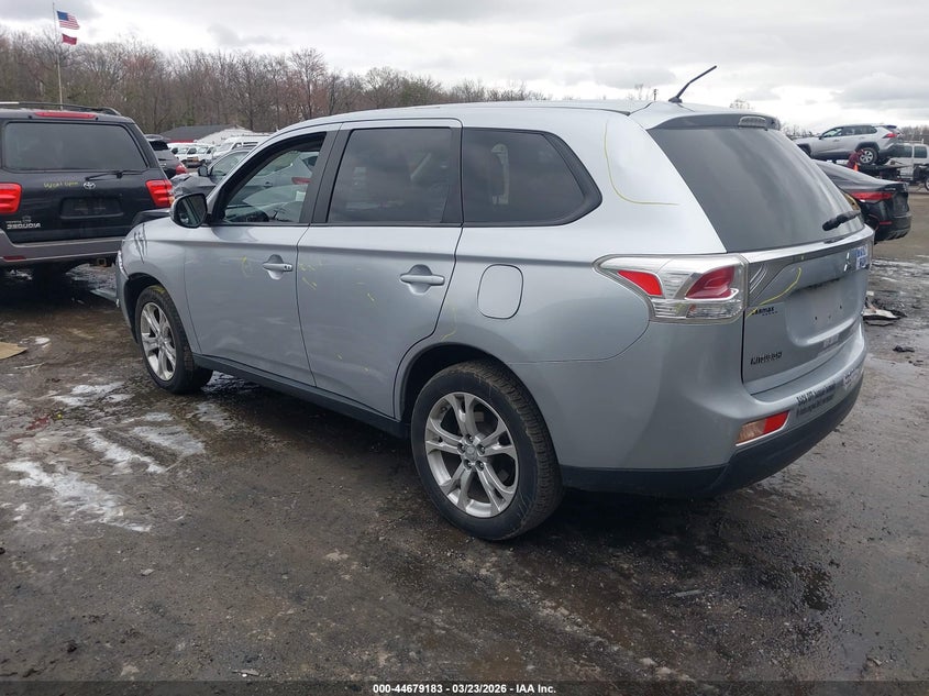 2014 Mitsubishi Outlander Se