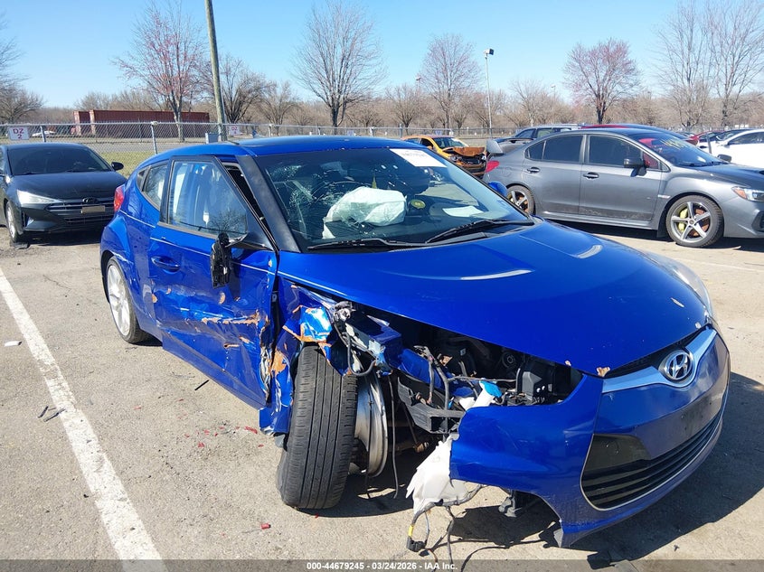 2013 Hyundai Veloster Base W/Black
