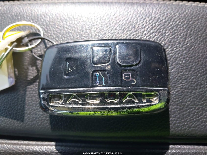 2019 Land Rover Range Rover Velar P250 S VIN: SALYB2EXXKA780349 Lot: 44679327