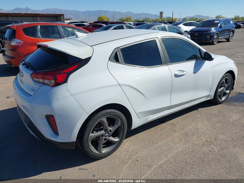 2019 Hyundai Veloster 2.0
