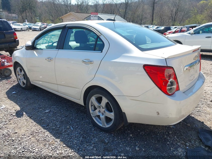 2015 CHEVROLET SONIC auction photo 3
