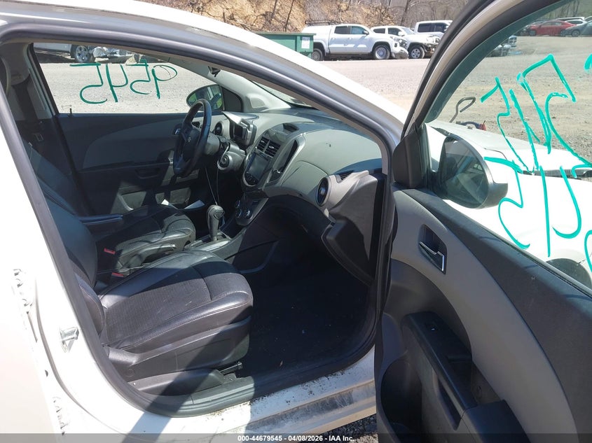 2015 CHEVROLET SONIC auction photo 5