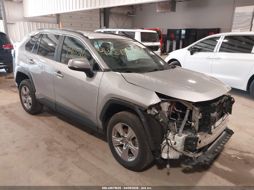 2023 TOYOTA RAV4 HYBRID XLE