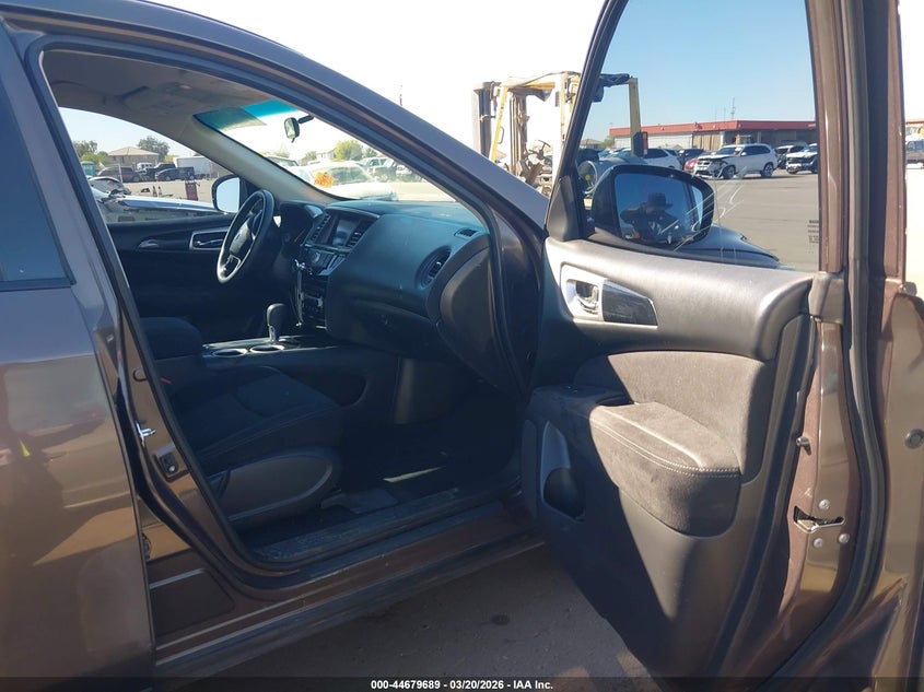 2015 Nissan Pathfinder S