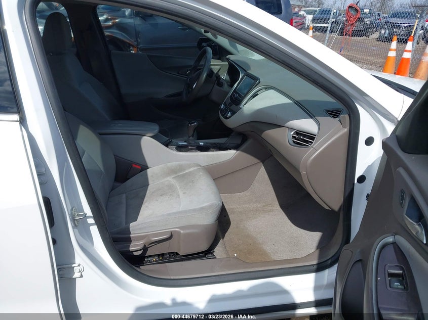 2018 Chevrolet Malibu 1Fl