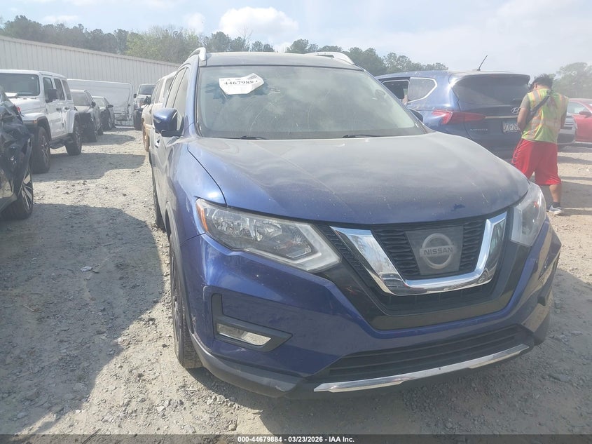 2017 Nissan Rogue Sv