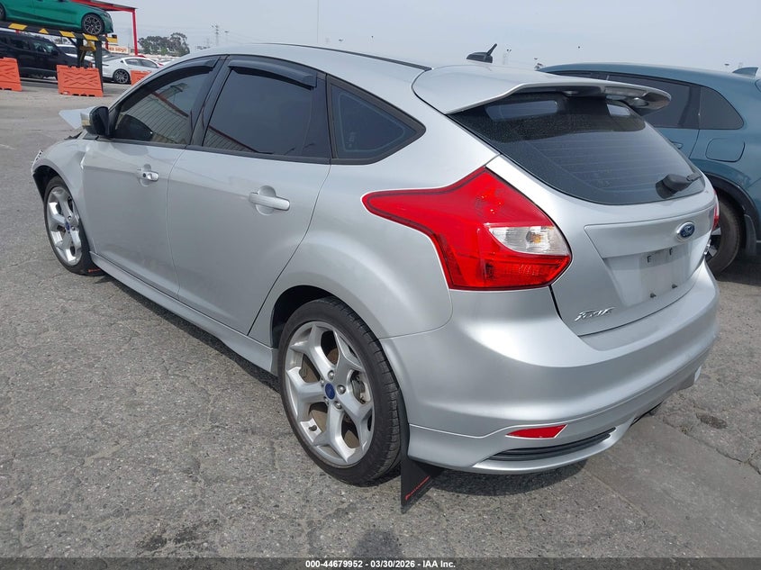 Vin: 1fadp3l9xdl170630, lot: 45177067, ford focus st 20133