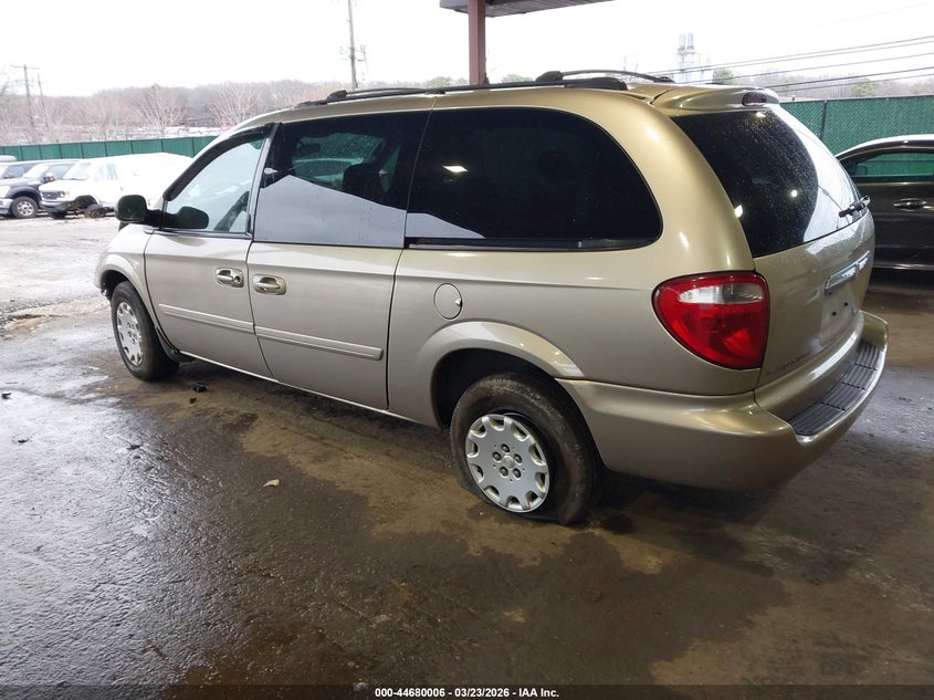 2004 Chrysler Town & Country Lx
