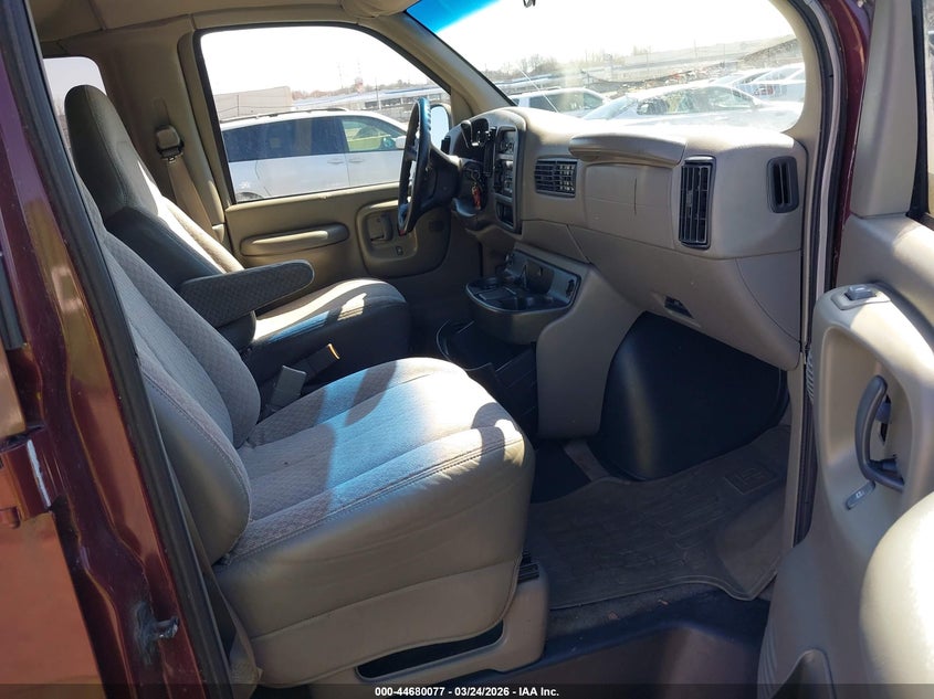 2000 GMC Savana Standard