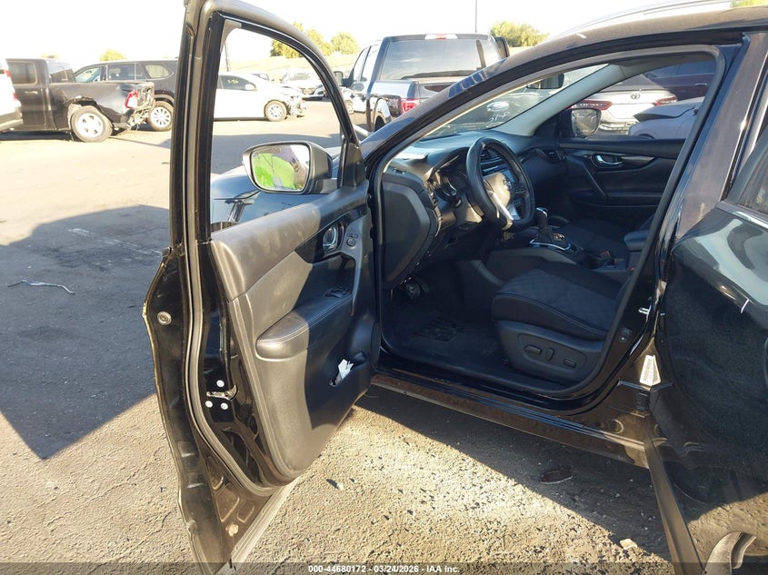 2018 Nissan Rogue Sport Sv