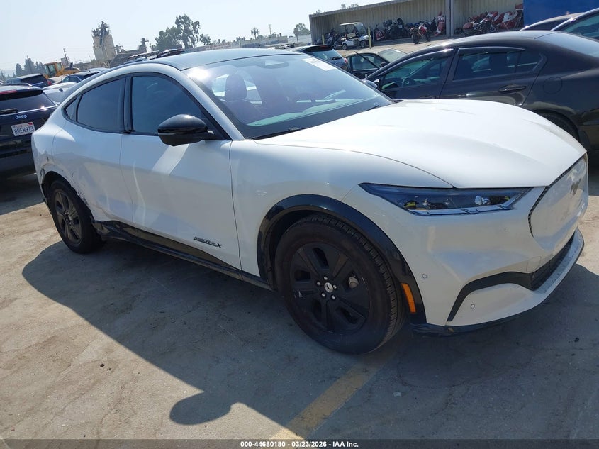 2022 Ford Mustang Mach-E California Route 1