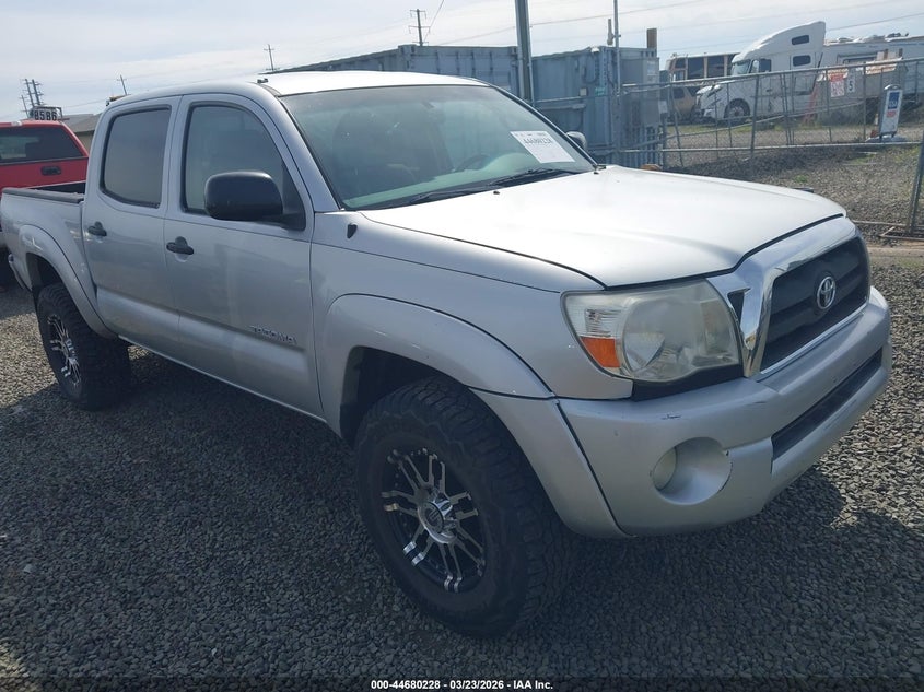 2005 Toyota Tacoma Base V6