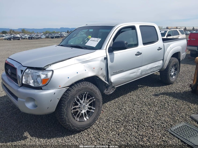 2005 Toyota Tacoma Base V6