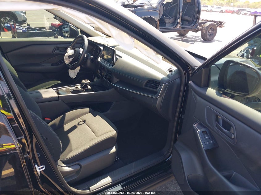 2024 Nissan Rogue S Fwd