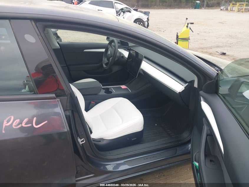 2022 Tesla Model 3 Rear-Wheel Drive