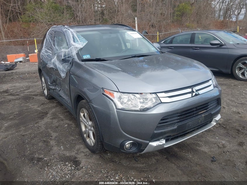2015 Mitsubishi Outlander Se