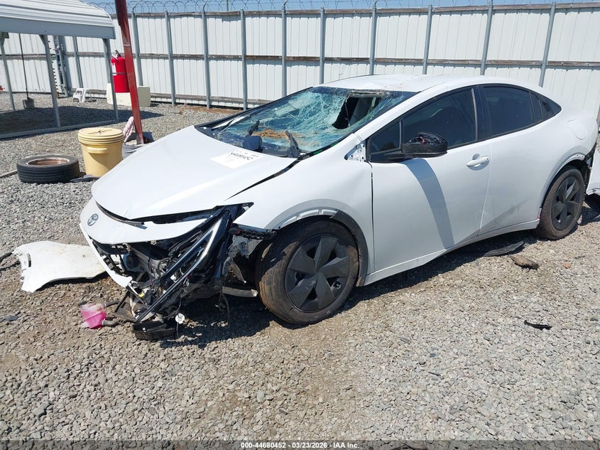 2024 Toyota Prius Le JTDACAAU4R3041875 photo 1