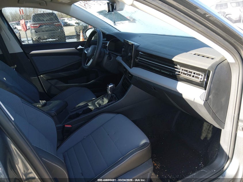 2025 Volkswagen Jetta 1.5T Se