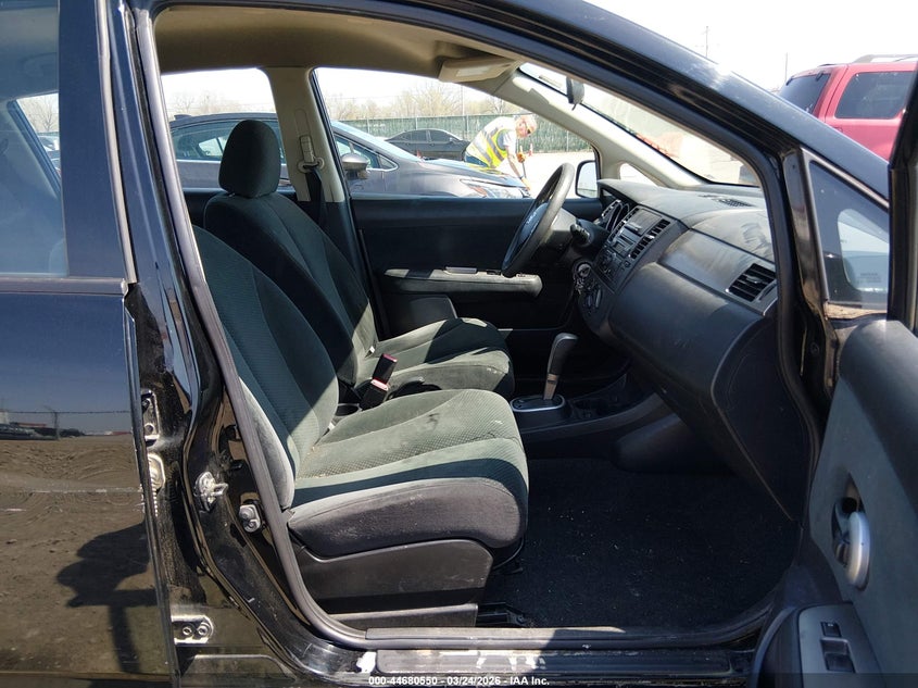 2012 Nissan Versa 1.8 S