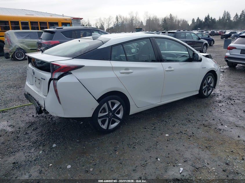 2016 Toyota Prius Four Touring