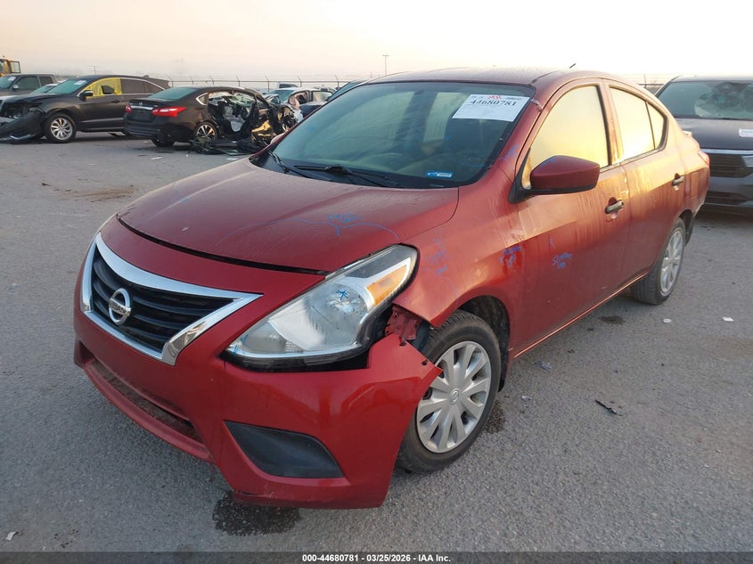 2017 Nissan Versa 1.6 S+