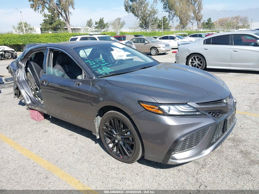 2021 Toyota Camry Xse