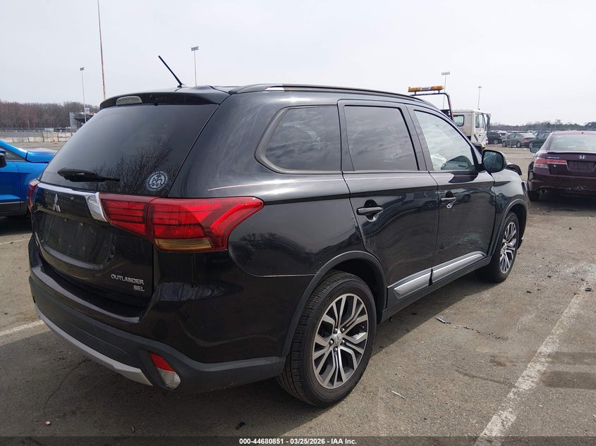 2016 Mitsubishi Outlander Sel