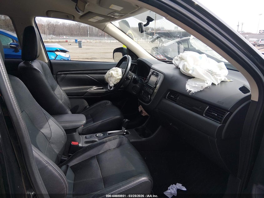 2016 Mitsubishi Outlander Sel