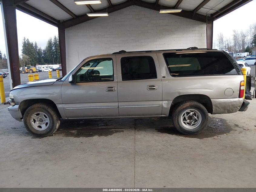 2001 Chevrolet Suburban 1500 Lt VIN: 3GNFK16T81G131886 Lot: 44680905