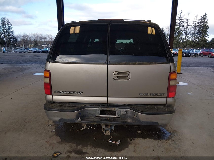 2001 Chevrolet Suburban 1500 Lt VIN: 3GNFK16T81G131886 Lot: 44680905
