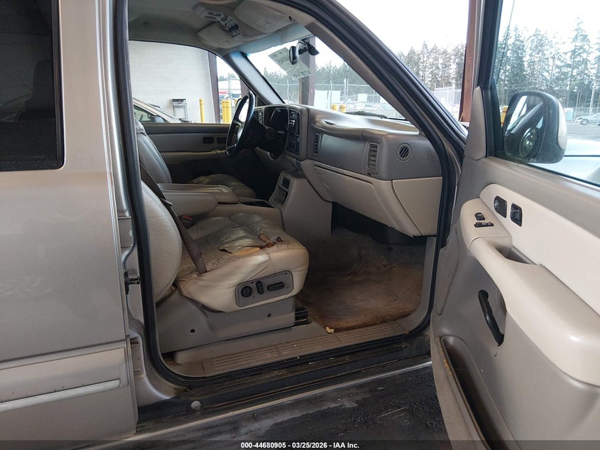 2001 Chevrolet Suburban 1500 Lt