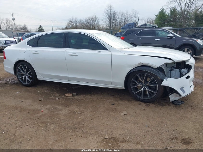 2019 Volvo S90 T6 Momentum VIN: LVYA22MK6KP082793 Lot: 44681103