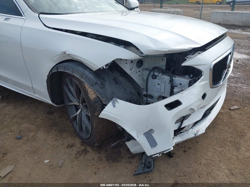 2019 Volvo S90 T6 Momentum VIN: LVYA22MK6KP082793 Lot: 44681103