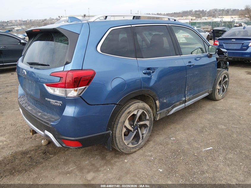 2023 Subaru Forester Touring