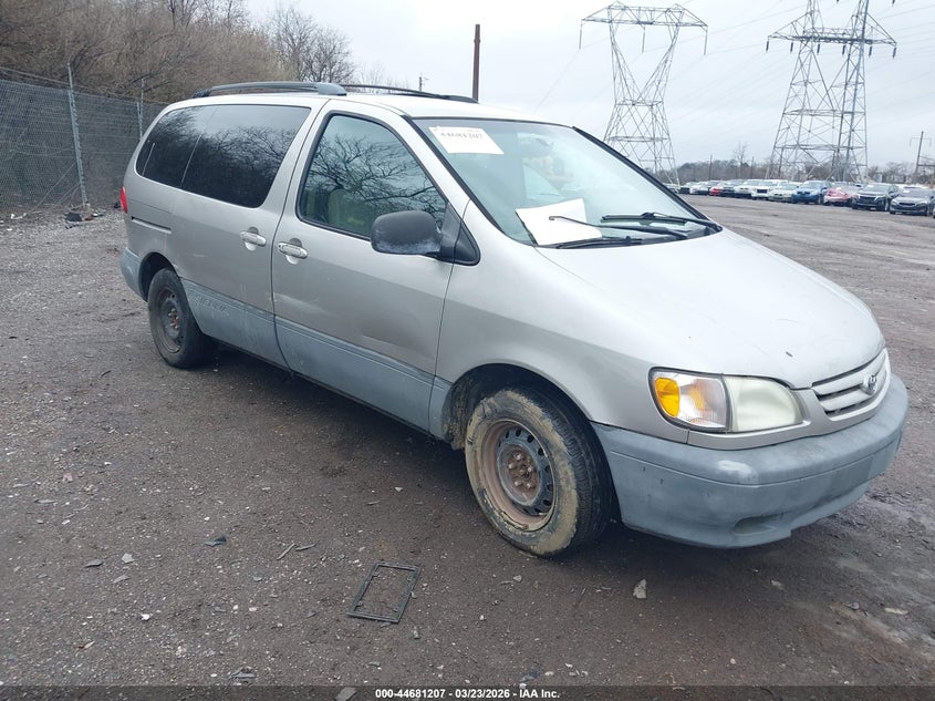 2001 Toyota Sienna Le
