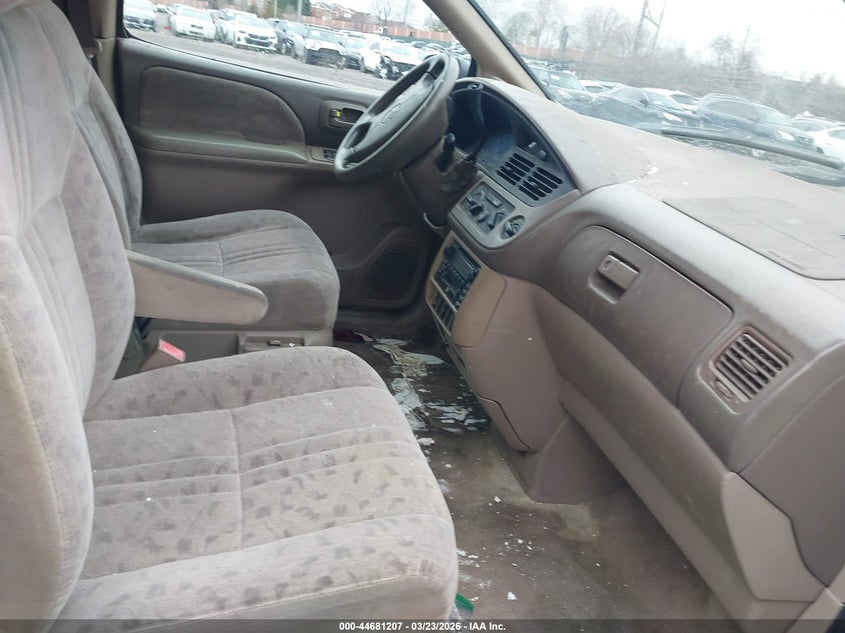 2001 Toyota Sienna Le