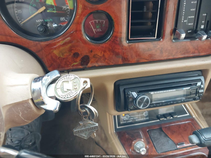 1982 Ford Mustang VIN: 1FABP10D4CF219855 Lot: 44681241